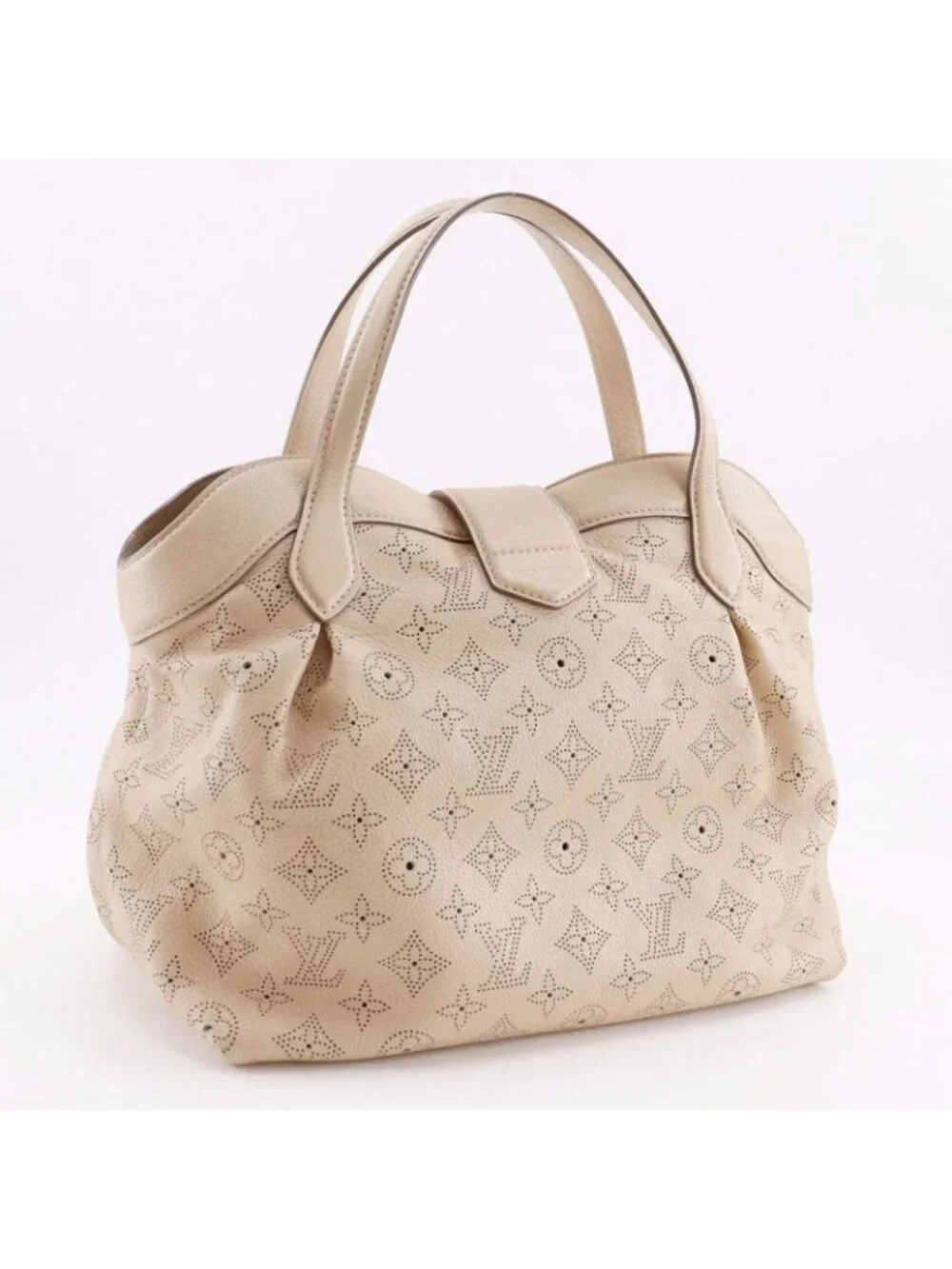 Louis Vuitton Sealth PM Monogram Mahina Opal Beige Ar1101 Handbag - Picture 3 of 10